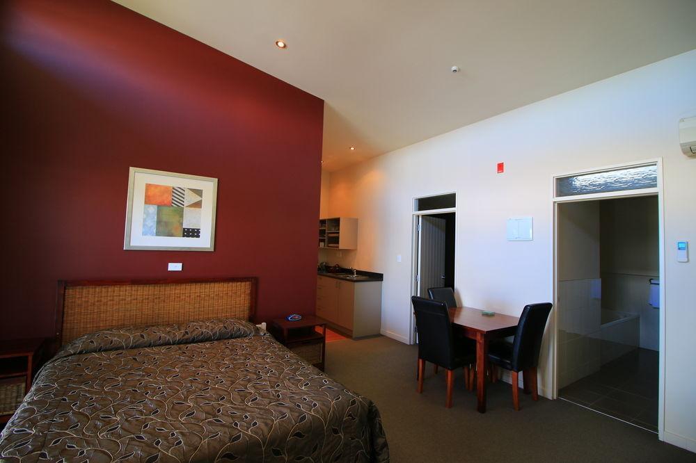 بالميرستون نورث Fitzherbert Regency Motor Lodge المظهر الخارجي الصورة